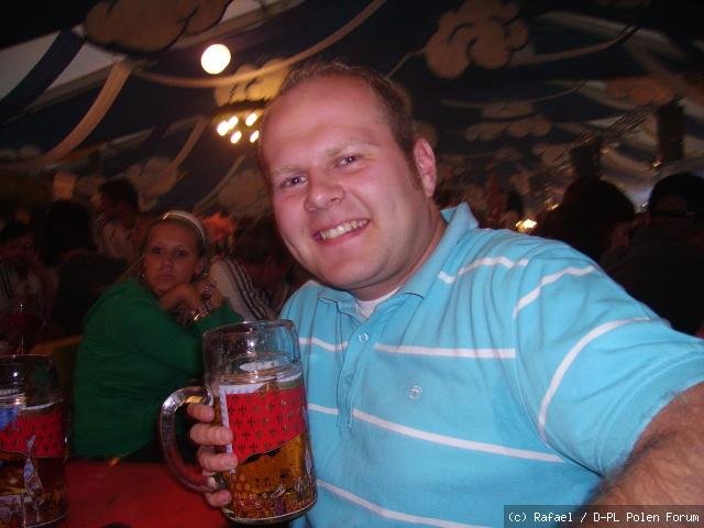Rafael auf dem Volksfest