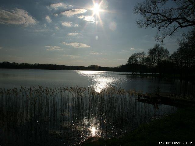 Abenddämmerung am See