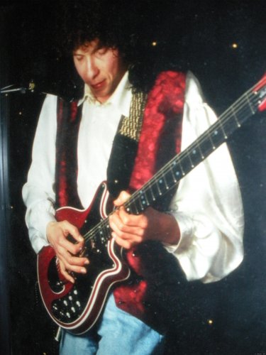 Karol i \"Red Special\"