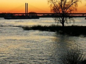 Sonnenuntergang in Rees am Niederrhein